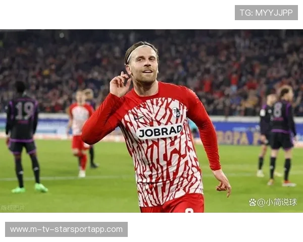 弗赖堡决定在战术板上增加更多防守换位训练，力求提升防线稳固性