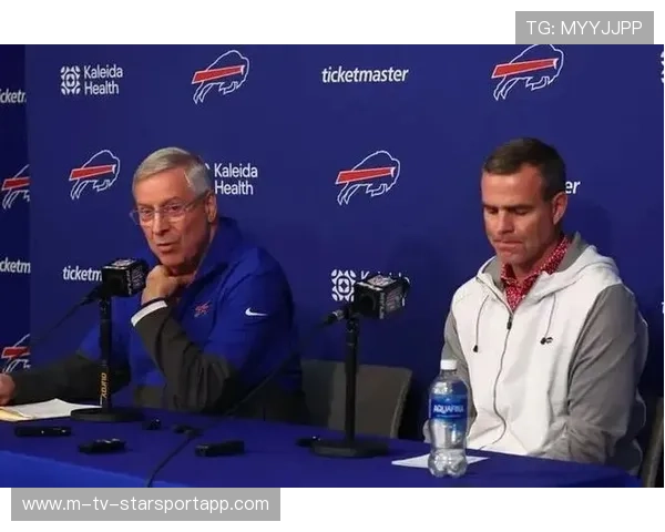 比尔赢下关键战，球迷高呼“超级碗见”——荣耀的终点与新起点