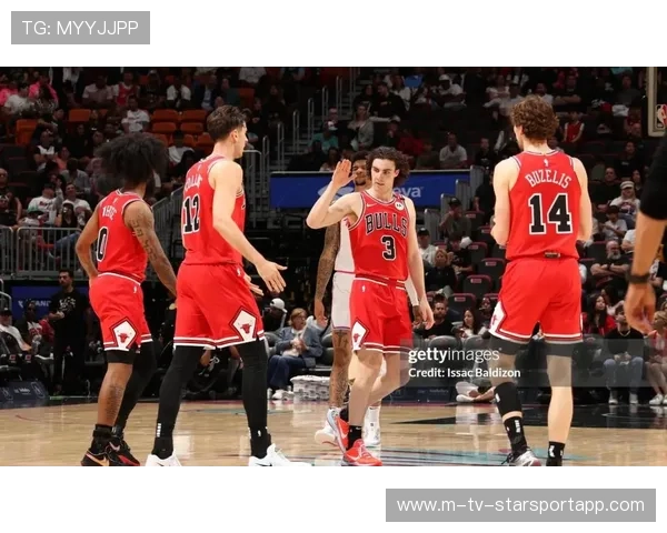 热火夹击到位，公牛出手困难